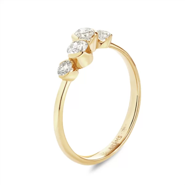 engagement ring in yellow gold 18K with four diamonds VS