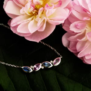 necklace in white gold 18K with marquise in pink and blue saphir and diamonds