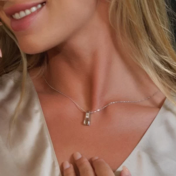 necklace in white gold 18K with diamonds VS