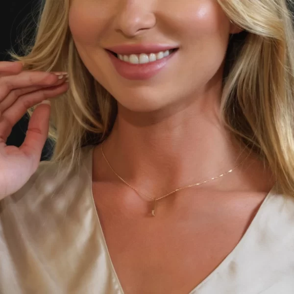 necklace in yellow gold 18K with diamonds VS