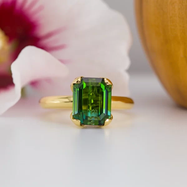 Ring in yellow gold 18K with bicolor tourmaline central ston