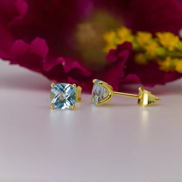 earrings in yellow gold 18K with a topaz central stone